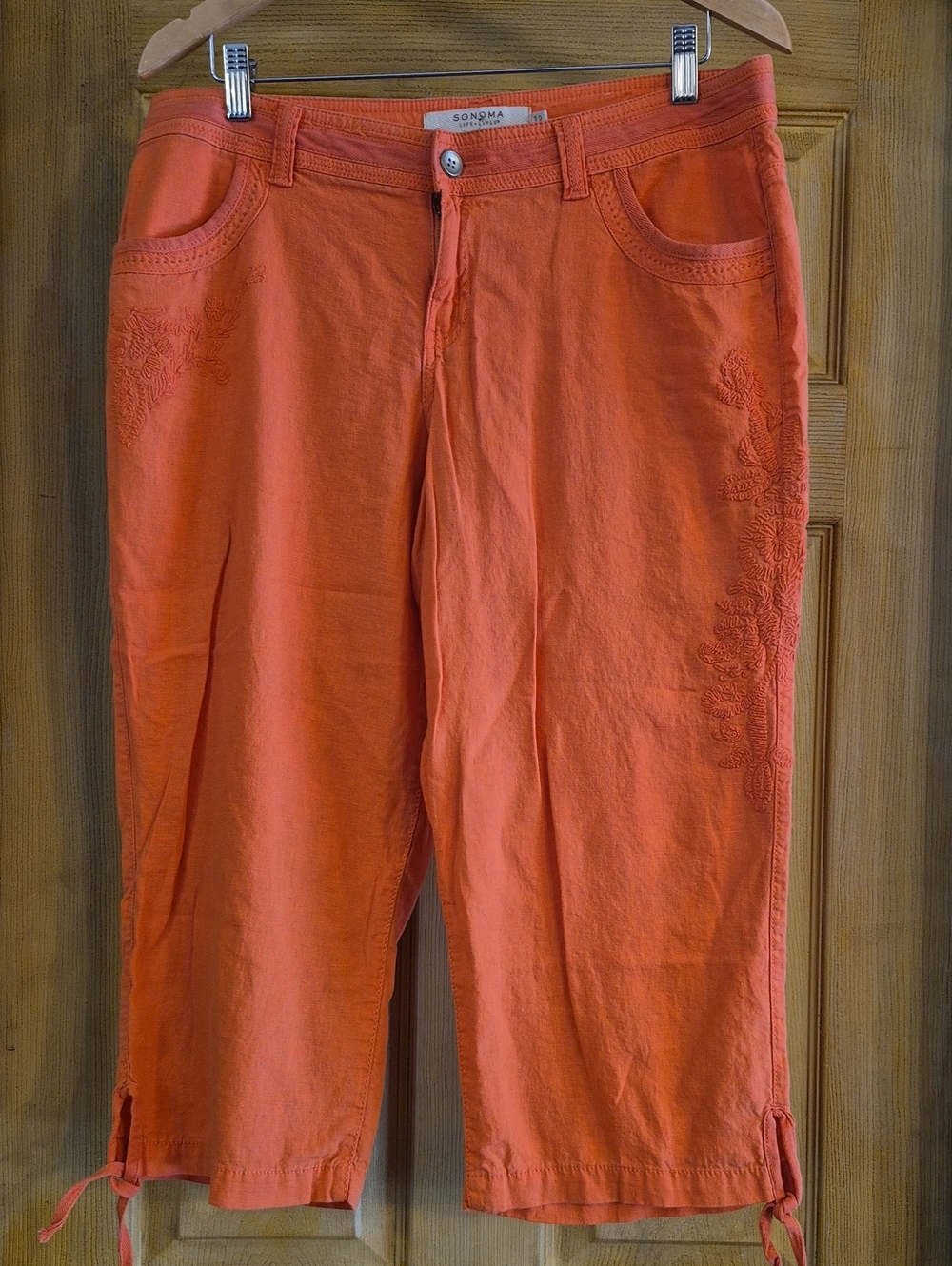 Sonoma Life Style Modern Fit Capri 12 Corral Color Tie Hem  Embroidered Side